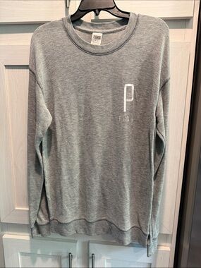 PINK Victoria's Secret Gray Crewneck Sweatshirt with P Logo